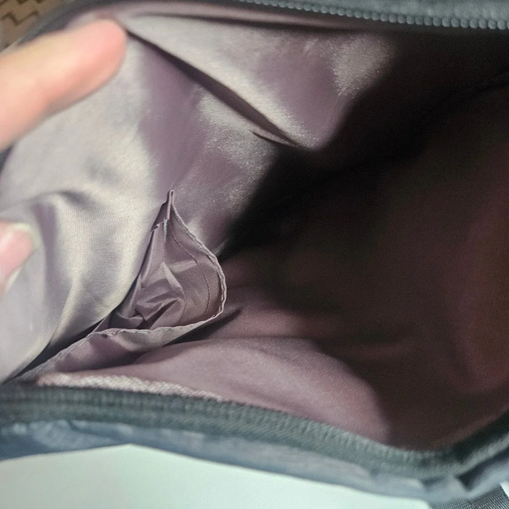 LPnd Slim Crossbody Sling Bag Heathered Grey Anti-Theft Travel Shoulder Pack